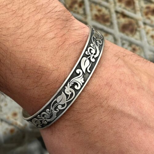 Vintage Floral Embossed Oxidized Silver Kada