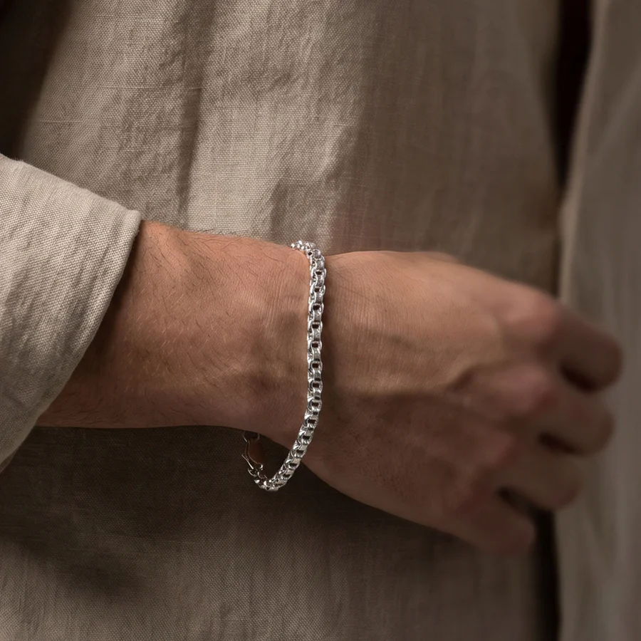 j9 Modern Phiga Men's Bracelet - Image 1